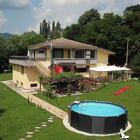 Guest House-Restaurant St. George / Къща За Гости-Ресторант Свети Георги Gabrovo Bagian luar foto