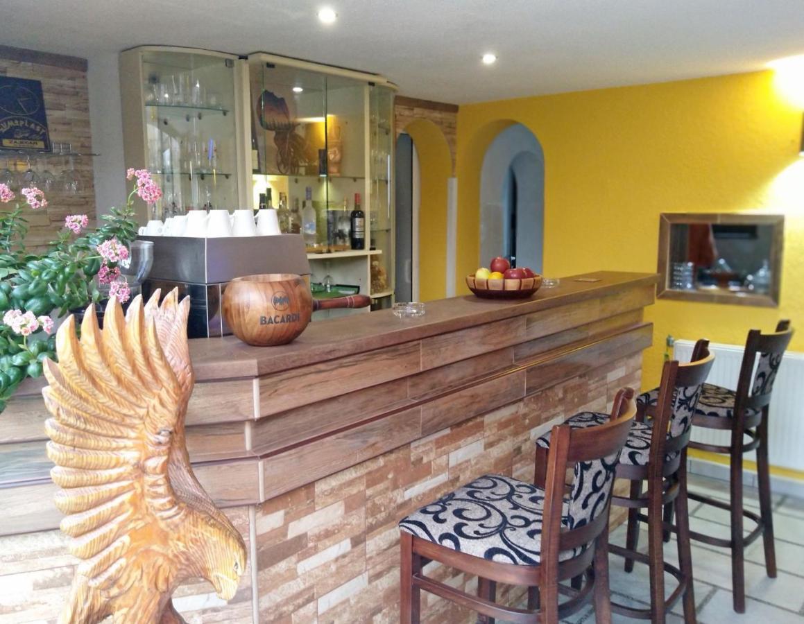 Guest House-Restaurant St. George / Къща За Гости-Ресторант Свети Георги Gabrovo Bagian luar foto