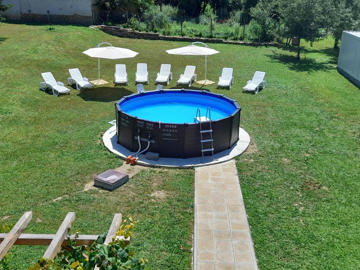 Guest House-Restaurant St. George / Къща За Гости-Ресторант Свети Георги Gabrovo Bagian luar foto