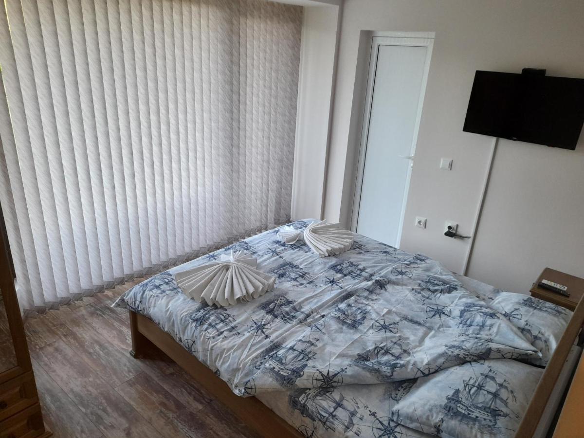 Guest House-Restaurant St. George / Къща За Гости-Ресторант Свети Георги Gabrovo Bagian luar foto