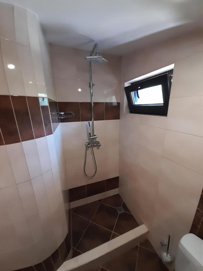 Guest House-Restaurant St. George / Къща За Гости-Ресторант Свети Георги Gabrovo Bagian luar foto