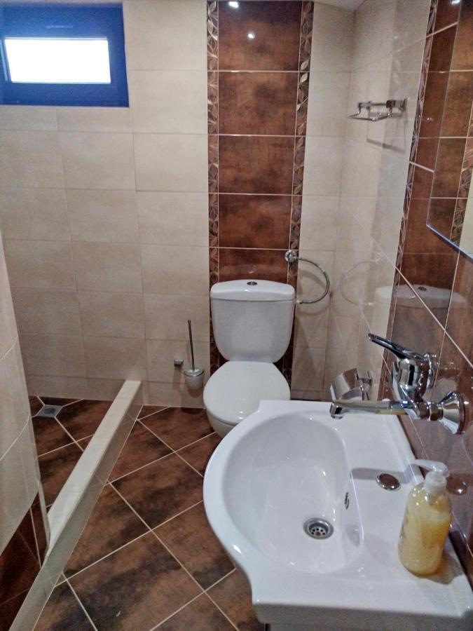 Guest House-Restaurant St. George / Къща За Гости-Ресторант Свети Георги Gabrovo Bagian luar foto