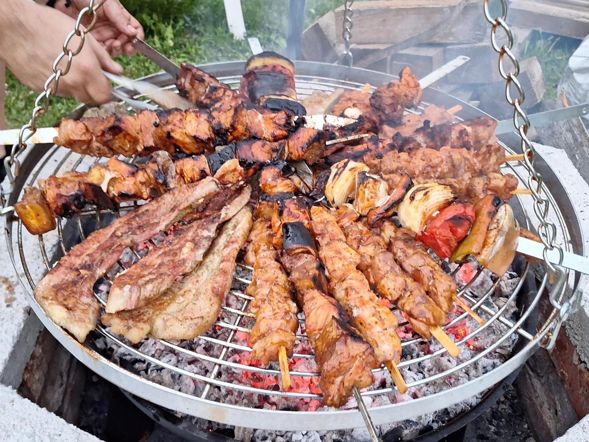 Guest House-Restaurant St. George / Къща За Гости-Ресторант Свети Георги Gabrovo Bagian luar foto